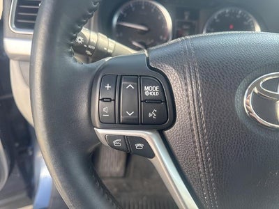 2016 Toyota Highlander Base