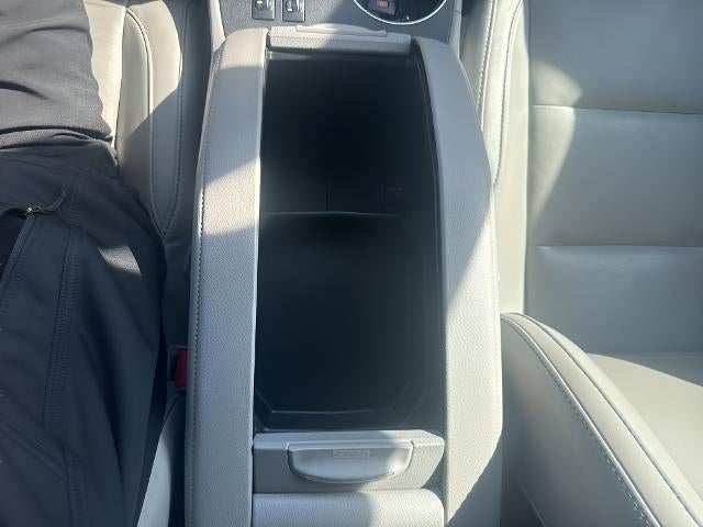 2016 Toyota Highlander Base