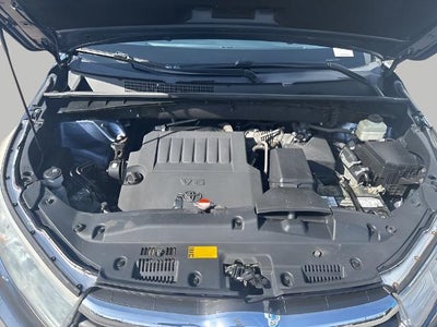 2016 Toyota Highlander Base