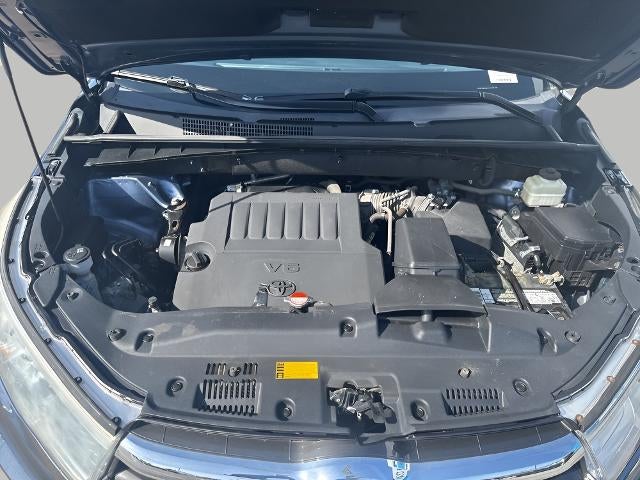 2016 Toyota Highlander Base