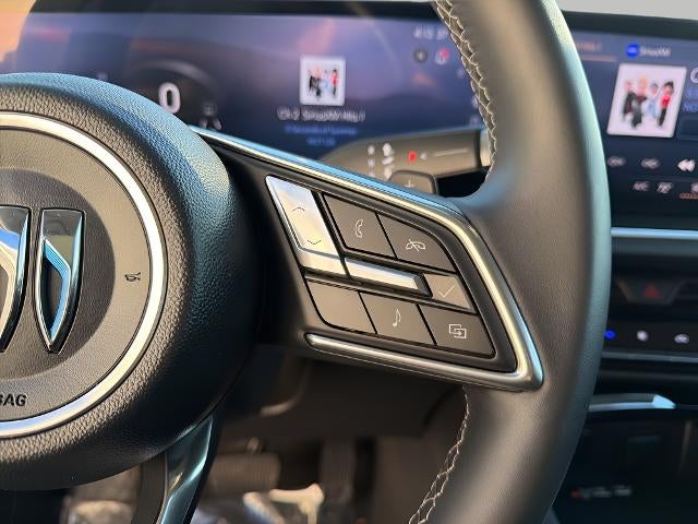 2025 Buick Envision Base