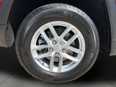 2023 Jeep Grand Cherokee L Laredo 4x4