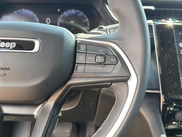 2023 Jeep Grand Cherokee L Laredo 4x4