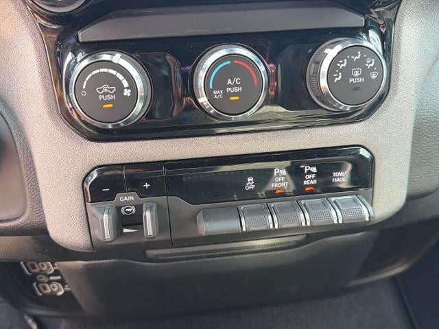 2025 RAM 1500 Tradesman Crew Cab 4x4 5'7" Box