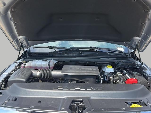 2025 RAM 1500 Tradesman Crew Cab 4x4 5'7" Box