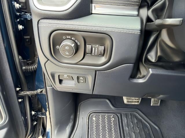 2023 RAM 1500 Limited Crew Cab 4x4 5'7" Box