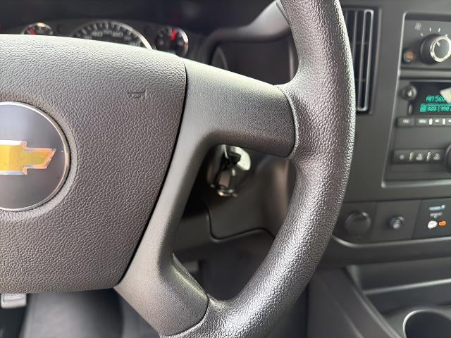 2025 Chevrolet Express Passenger 1LT