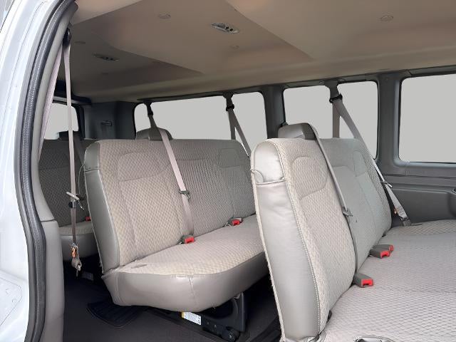 2025 Chevrolet Express Passenger 1LT