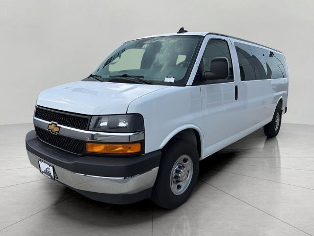 2025 Chevrolet Express Passenger 1LT