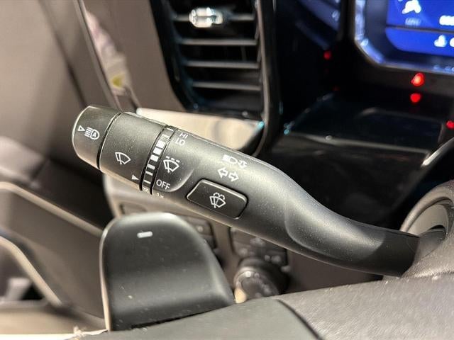 2024 Chevrolet Silverado 1500 LT - Photo 17