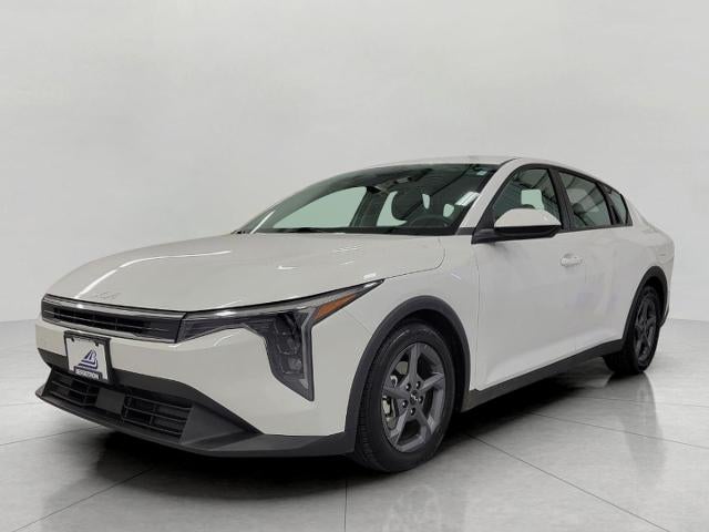 2025 Kia K4 LXS - Photo 40