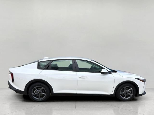 2025 Kia K4 LXS - Photo 57
